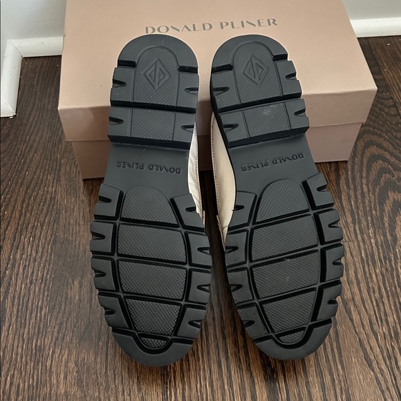 Donald J. Pliner Slip-Ons - Picture 7 of 8